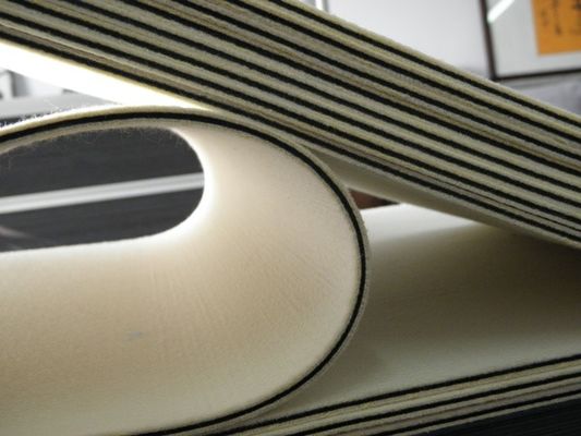 3 mm de espesor Pedazo de cojín de laminación de feltro de lana negra MRP-2 para laminador de prensa de tarjetas de PVC