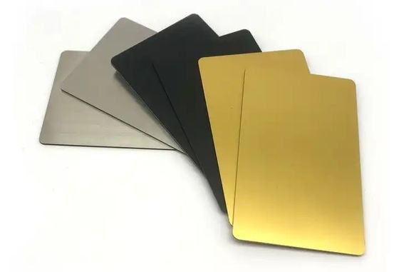 0.25-0.76mm de espesor de alta calidad Eco amigable Reciclado de PVC hoja de núcleo para la fabricación de tarjetas de PVC