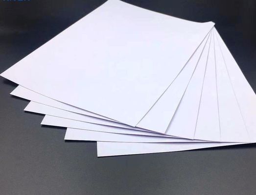 Material transparente A4 PC La elección perfecta para los productos de tarjetas de identificación de policarbonato