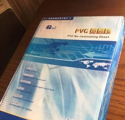 Hoja no laminada de PVC y PET con resistencia al calor de 130°C a 160°C para impresión láser e inyección de tinta para la industria de tarjetas de plástico