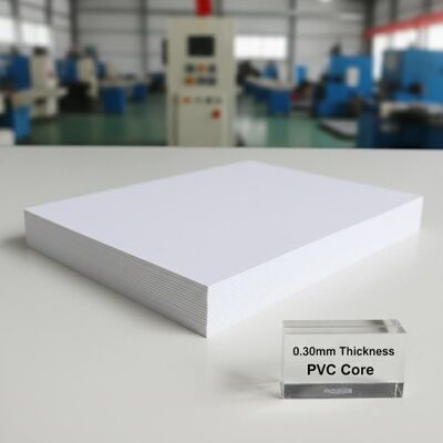 0.30mm espesor de offset Imprimible hoja de PVC para la producción de tarjetas bancarias