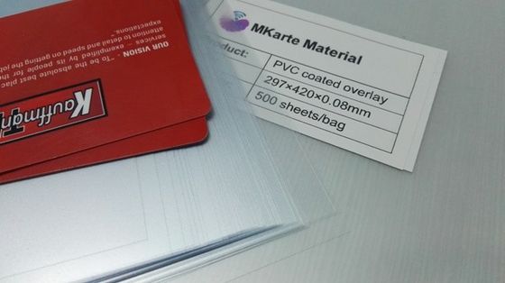 Capa revestida del PVC de la alta adherencia sin cambio y la deformación del color