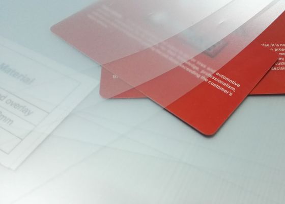 Película de superposición de PVC imprimible con compensación de declive lento, con un grosor de 0,04-0,10 mm para laminación de tarjetas