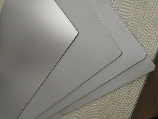 Aspereza superficial leve de Matte Laminated Steel Plate 0.3um para laminar del material de la tarjeta del Pvc