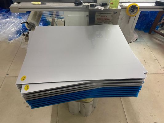 Placas de acero ultra brillantes materiales del grueso de la tarjeta plástica 0.6m m 0.8m m 1.0m m de la laminación