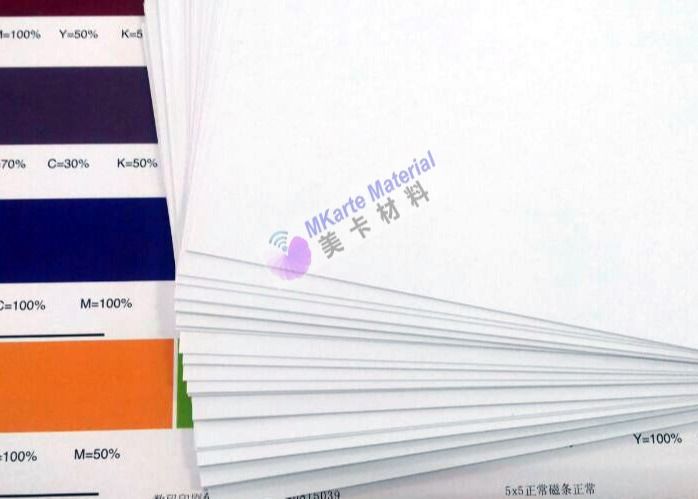 Digital de doble cara que imprime el PVC cubre el material blanco blanco/de la cena común del color de Smart Card